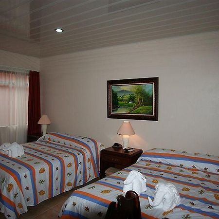 Hotel La Choza Inn La Fortuna المظهر الخارجي الصورة