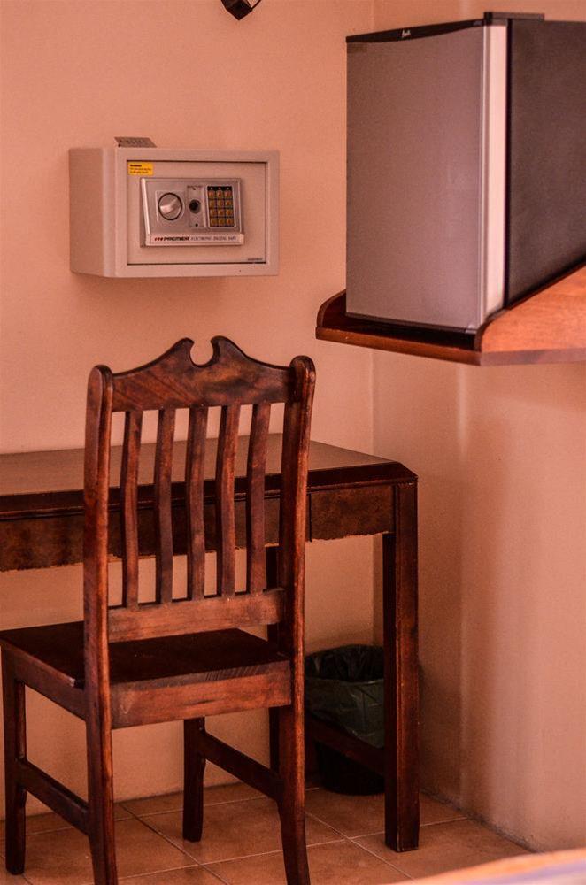 Hotel La Choza Inn La Fortuna المظهر الخارجي الصورة